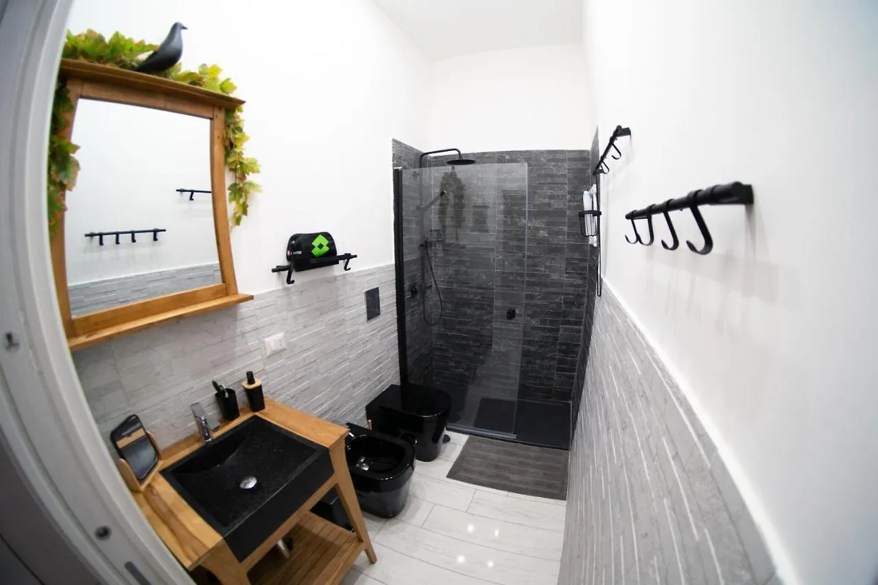 Central Monkey House Apartment Naples Italy
