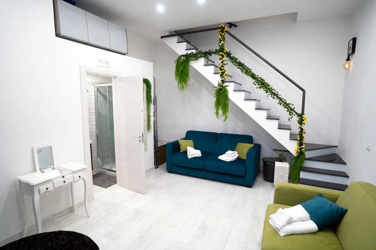 Central Monkey House Apartment Naples Italy