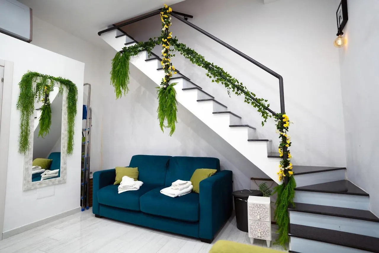Central Monkey House Apartment Naples Italy